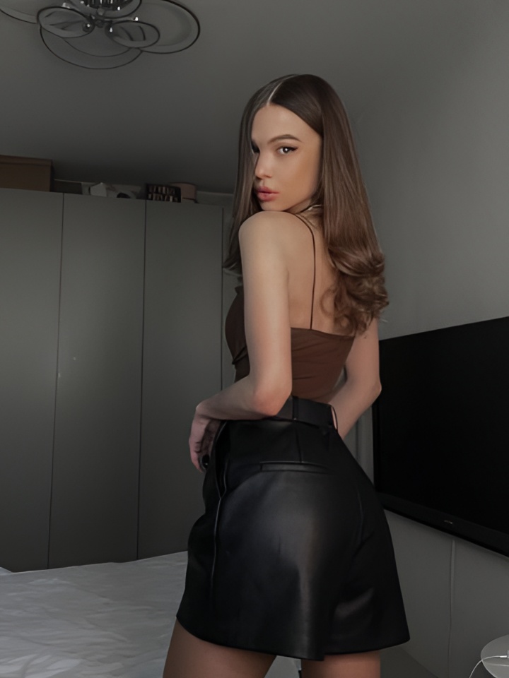 Лаура привлекальеная девушка из Нижнекамска цена от 3000 руб