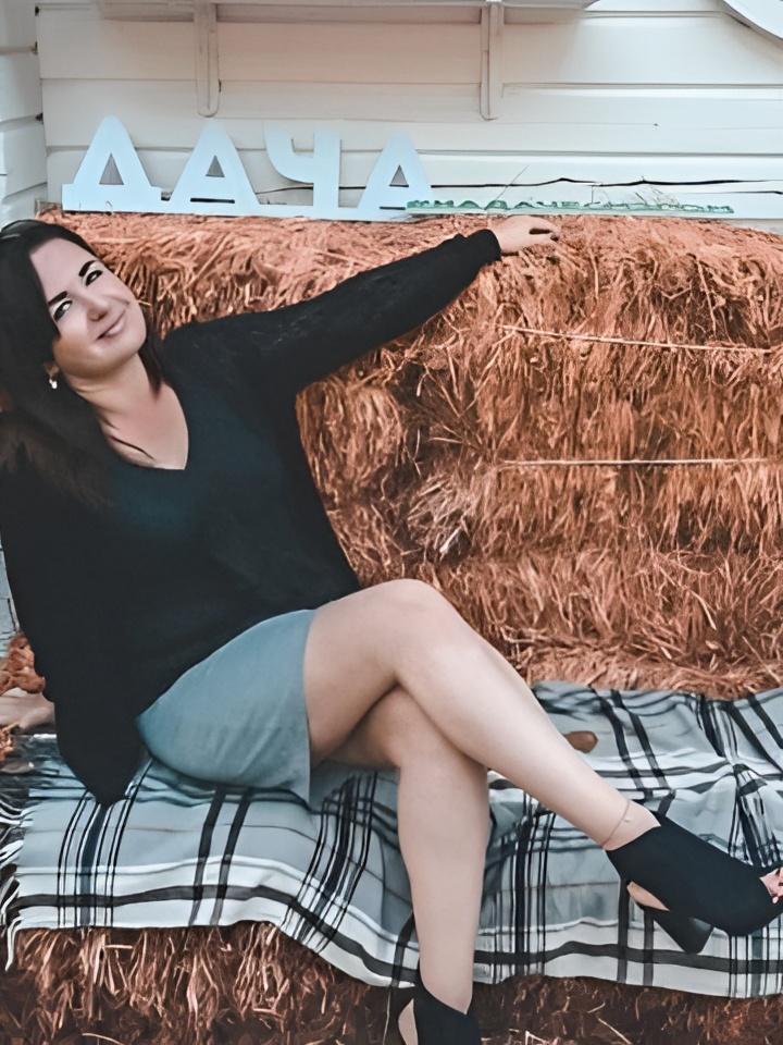 Ленусик привлекальеная девушка из Нижнекамска цена от 2500 руб