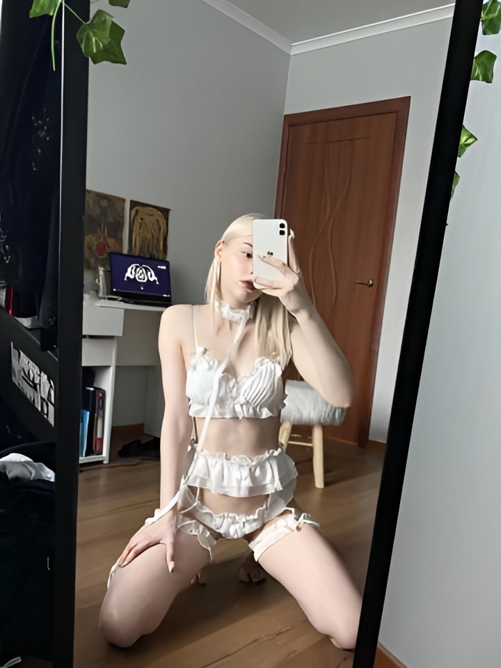 Мальвина привлекальеная девушка из Нижнекамска цена от 4000 руб