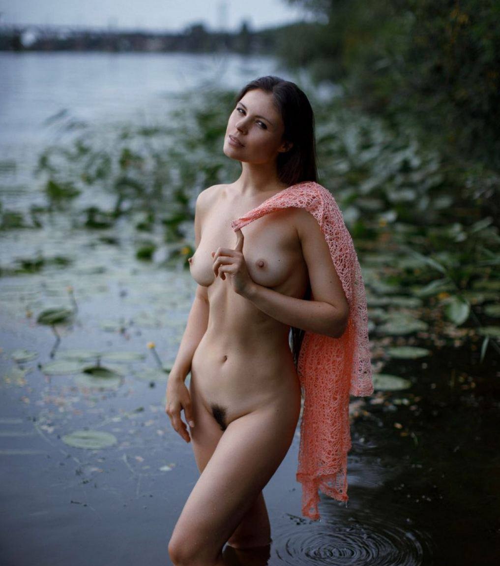 Зарина привлекальеная девушка из Нижнекамска цена от 3000 руб