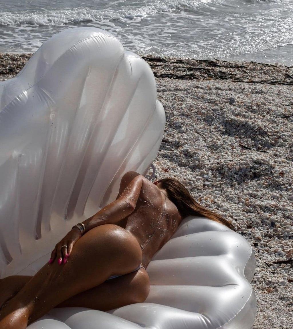 Яна привлекальеная девушка из Нижнекамска цена от 5000 руб