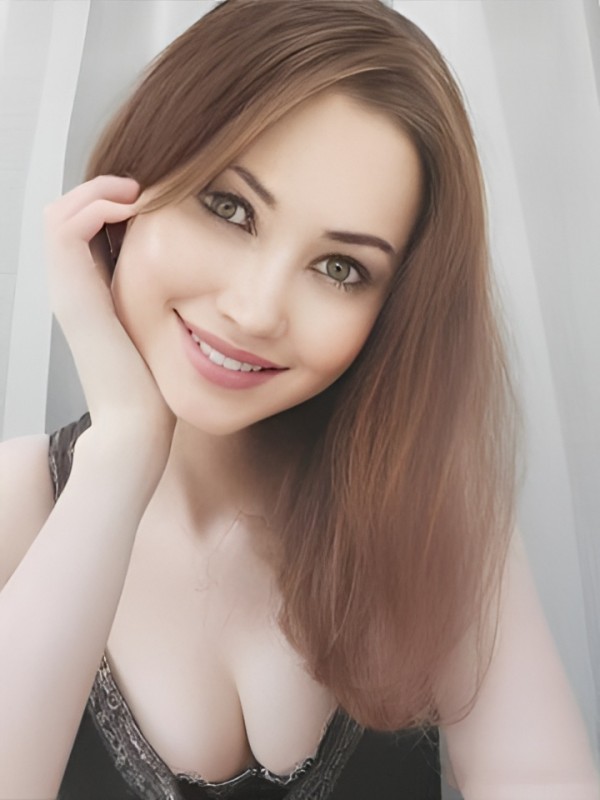 Каролина привлекательная девушка из Нижнекамска цена от 5000 руб