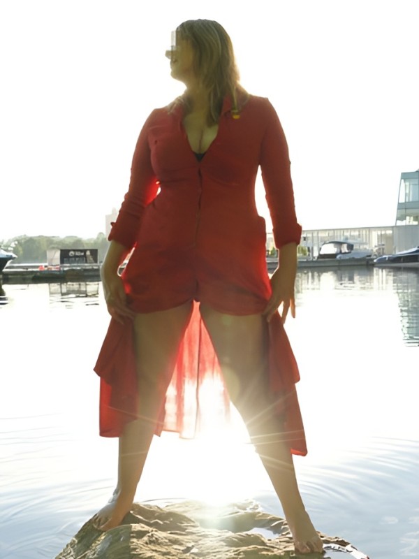 Летиция привлекательная девушка из Нижнекамска цена от 10000 руб