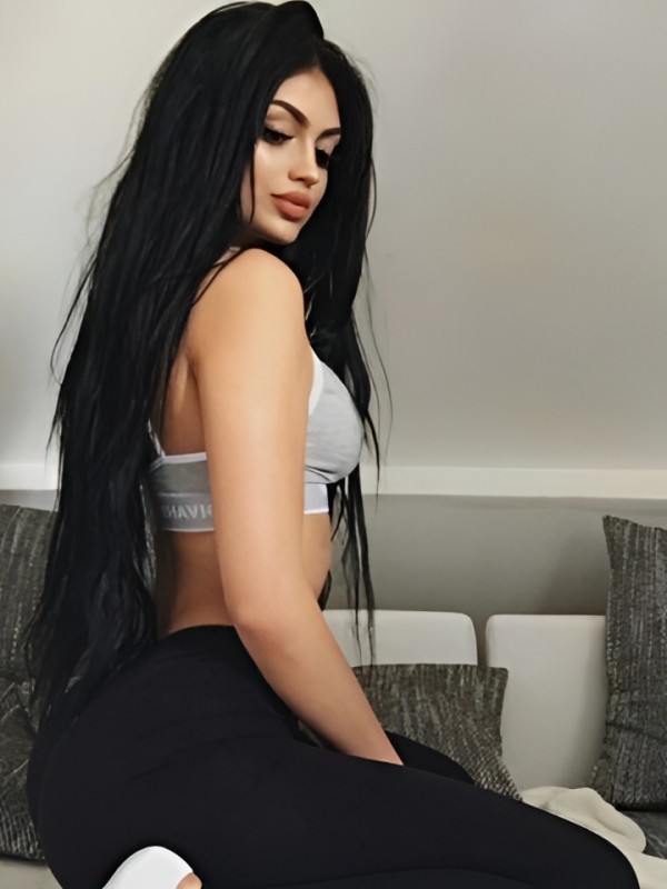 Нелли привлекательная девушка из Нижнекамска цена от 4000 руб