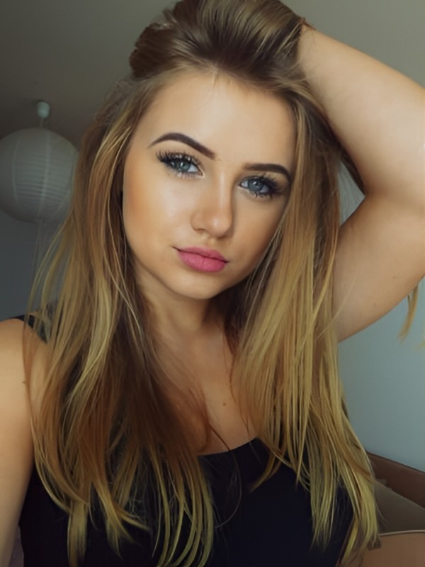 Рада привлекательная девушка из Нижнекамска цена от 4000 руб