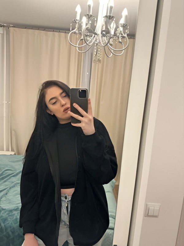 Роза привлекательная девушка из Нижнекамска цена от 2000 руб